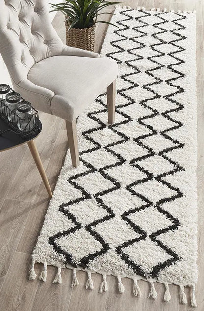 Sila 11 White Shaggy Rug Unitex