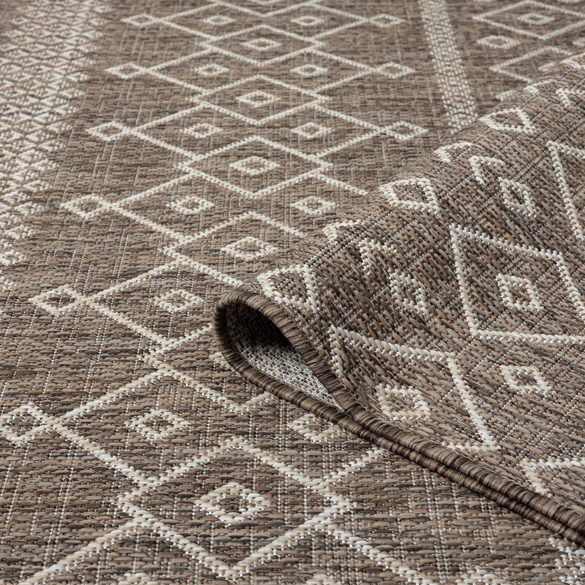 Patio 451 Almond Runner Saray Rugs