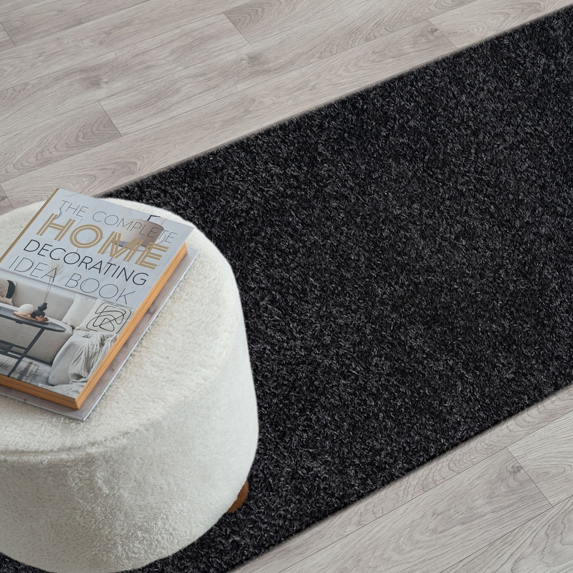 Fleecy 397 Ebony Runner Saray Rugs